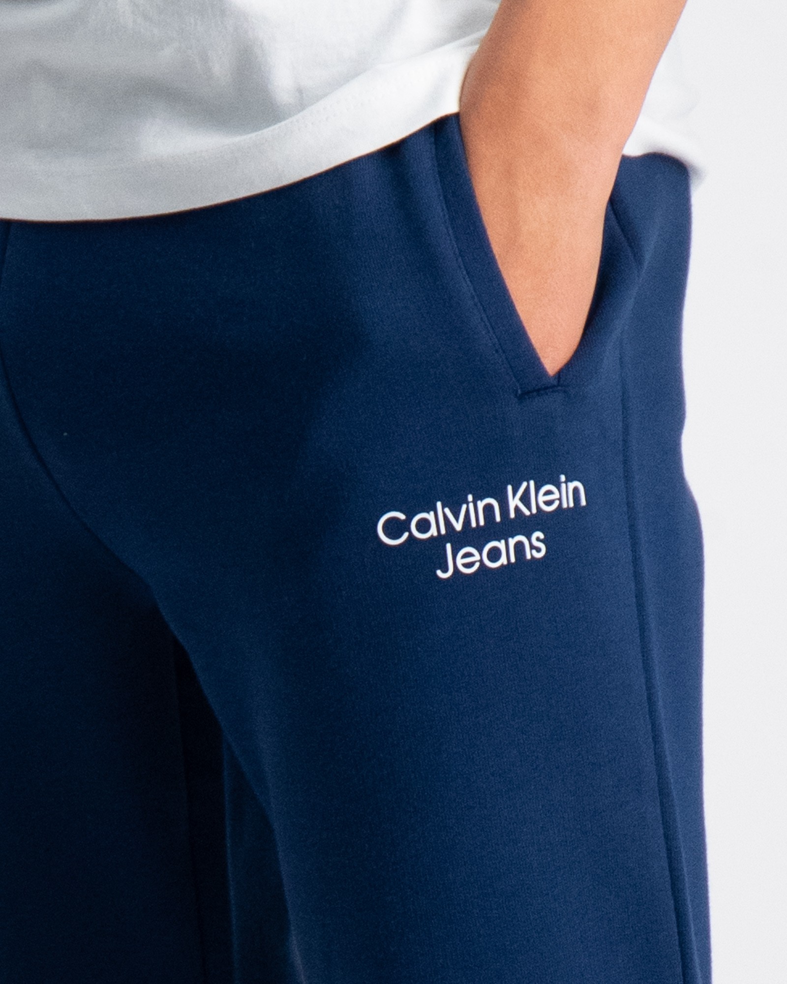 Blå CKJ STACK LOGO SWEATPANTS för Kille | Kids Brand Store