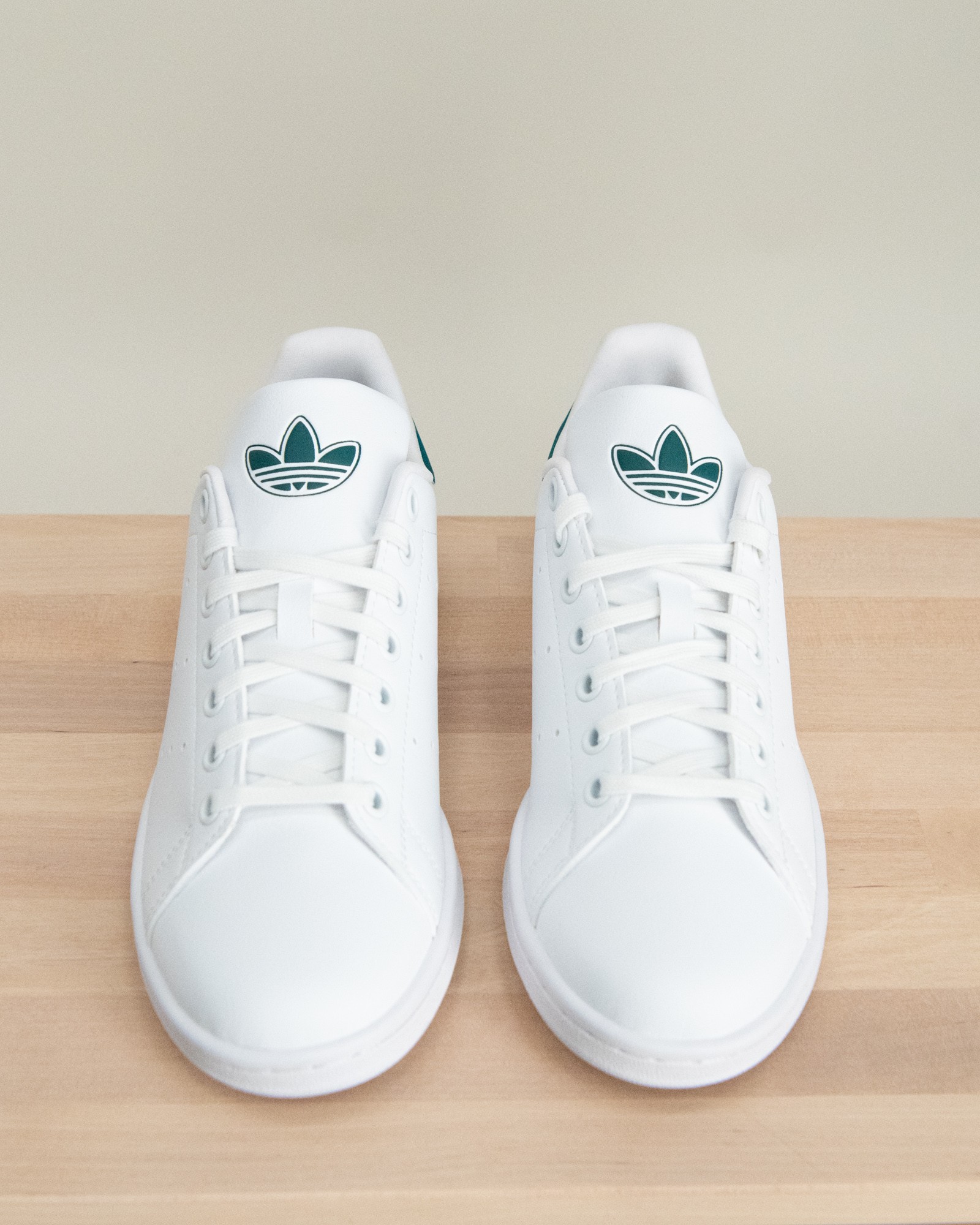 All white stan smith junior online